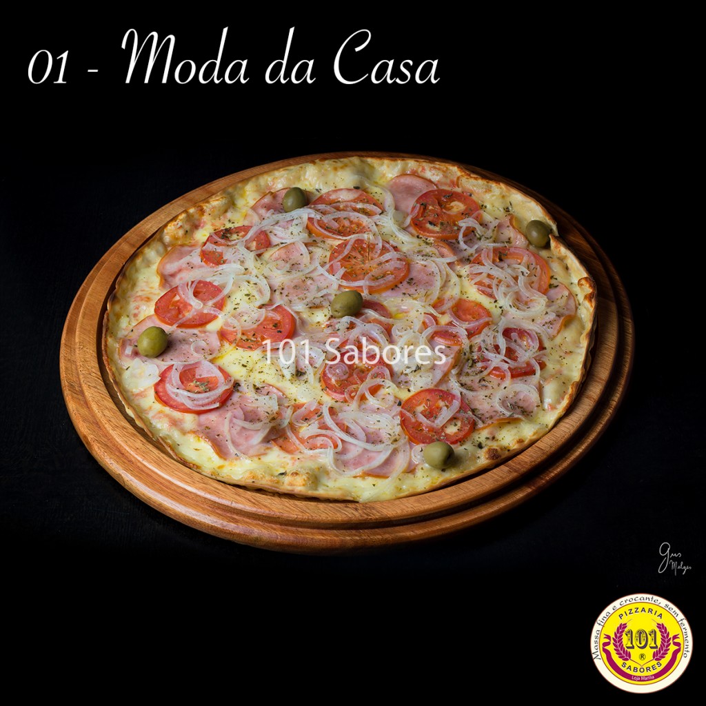 01 - A MODA DA CASA : Muçarela, fatias de tomates, fatias de lombo e cebola.