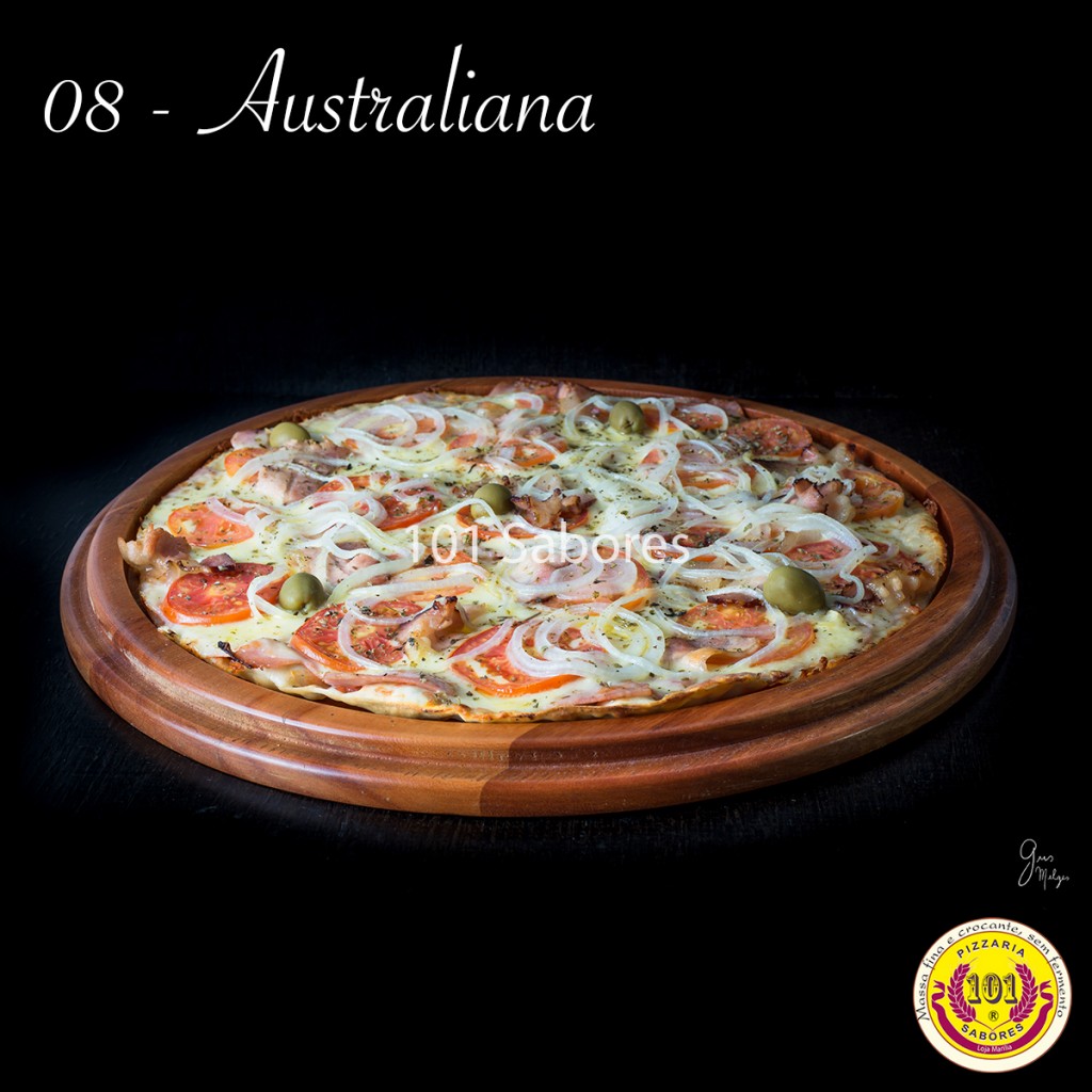 08 - AUSTRALIANA : Presunto, cebola, fatias de tomate, cobertura de muçarela e bacon